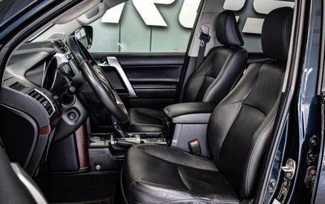 Toyota Land Cruiser Prado 150 рестайлинг 2, 2017 год, 4 700 000 рублей, 10 фотография