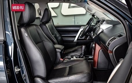 Toyota Land Cruiser Prado 150 рестайлинг 2, 2017 год, 4 700 000 рублей, 8 фотография