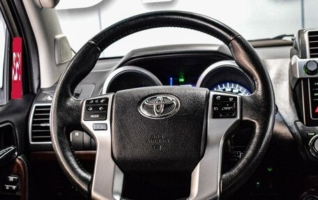 Toyota Land Cruiser Prado 150 рестайлинг 2, 2017 год, 4 700 000 рублей, 13 фотография