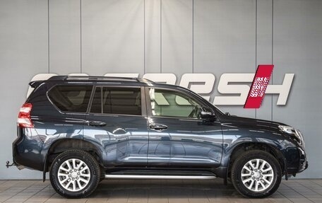 Toyota Land Cruiser Prado 150 рестайлинг 2, 2017 год, 4 700 000 рублей, 5 фотография