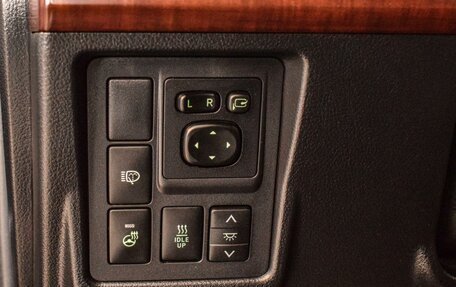 Toyota Land Cruiser Prado 150 рестайлинг 2, 2017 год, 4 700 000 рублей, 15 фотография