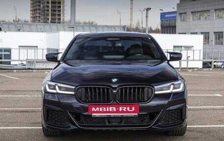 BMW 5 серия, 2020 год, 4 500 000 рублей, 2 фотография