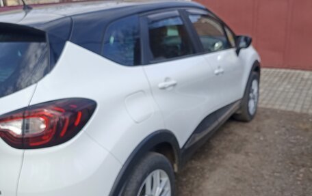 Renault Kaptur I рестайлинг, 2017 год, 1 590 000 рублей, 4 фотография