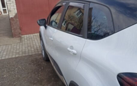 Renault Kaptur I рестайлинг, 2017 год, 1 590 000 рублей, 3 фотография