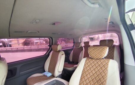 Hyundai Grand Starex Grand Starex I рестайлинг 2, 2013 год, 1 600 000 рублей, 6 фотография