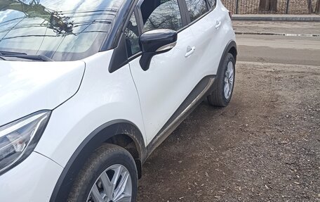 Renault Kaptur I рестайлинг, 2017 год, 1 590 000 рублей, 6 фотография