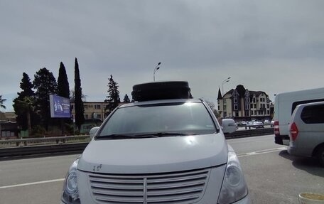 Hyundai Grand Starex Grand Starex I рестайлинг 2, 2013 год, 1 600 000 рублей, 2 фотография