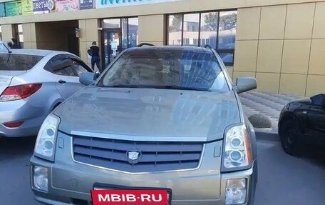 Cadillac SRX II рестайлинг, 2004 год, 800 000 рублей, 4 фотография