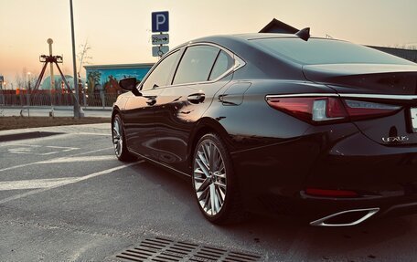 Lexus ES VII, 2019 год, 4 000 000 рублей, 9 фотография
