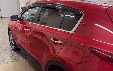 KIA Sportage IV рестайлинг, 2020 год, 2 400 000 рублей, 5 фотография
