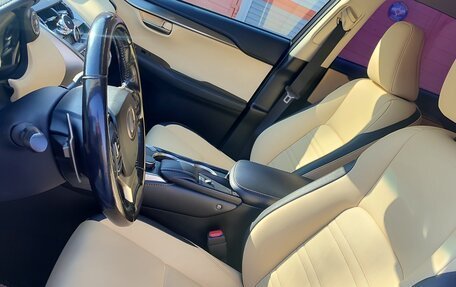 Lexus NX I, 2015 год, 2 895 000 рублей, 13 фотография