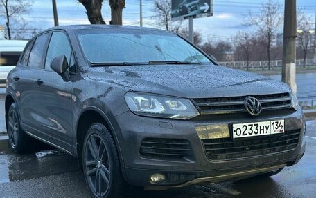 Volkswagen Touareg III, 2010 год, 1 950 000 рублей, 1 фотография