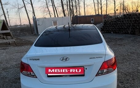 Hyundai Solaris II рестайлинг, 2013 год, 850 000 рублей, 4 фотография