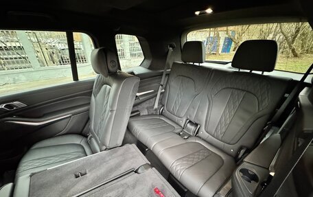 BMW X7, 2022 год, 15 000 000 рублей, 18 фотография