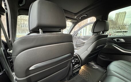 BMW X7, 2022 год, 15 000 000 рублей, 32 фотография