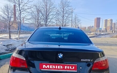 BMW 5 серия, 2006 год, 800 000 рублей, 8 фотография