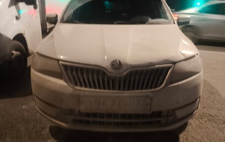 Skoda Rapid I, 2014 год, 550 000 рублей, 3 фотография