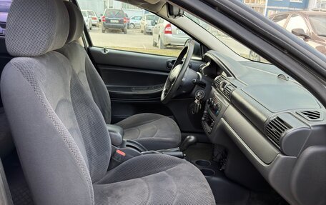 Dodge Stratus II, 2004 год, 295 000 рублей, 26 фотография