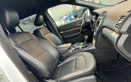 Ford Explorer VI, 2018 год, 2 750 000 рублей, 21 фотография