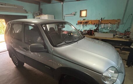 Chevrolet Niva I рестайлинг, 2013 год, 600 000 рублей, 3 фотография