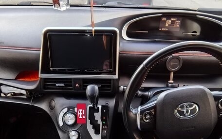 Toyota Sienta II, 2019 год, 1 750 000 рублей, 11 фотография