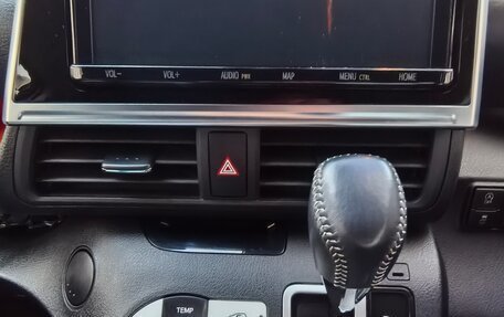 Toyota Sienta II, 2019 год, 1 750 000 рублей, 12 фотография