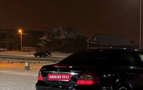 Mercedes-Benz E-Класс, 2007 год, 910 000 рублей, 3 фотография