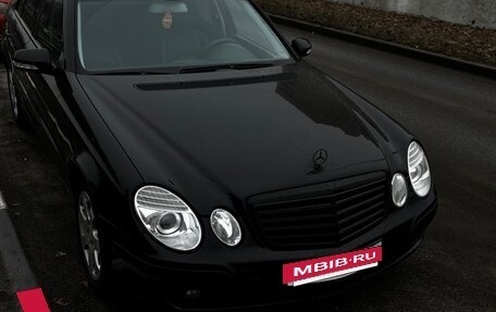 Mercedes-Benz E-Класс, 2007 год, 910 000 рублей, 6 фотография