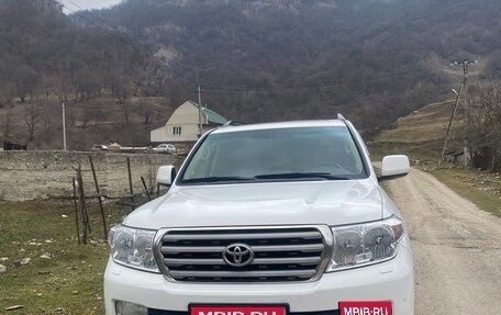 Toyota Land Cruiser 200, 2011 год, 3 900 000 рублей, 1 фотография