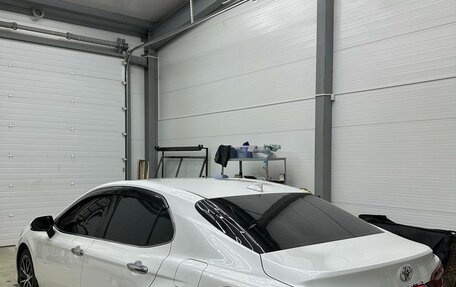 Toyota Camry, 2019 год, 2 800 000 рублей, 3 фотография