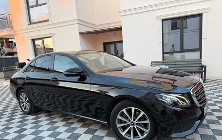 Mercedes-Benz E-Класс, 2020 год, 2 750 000 рублей, 11 фотография