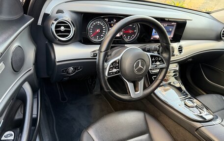 Mercedes-Benz E-Класс, 2020 год, 2 750 000 рублей, 18 фотография