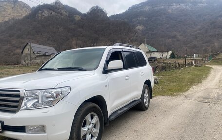 Toyota Land Cruiser 200, 2011 год, 3 900 000 рублей, 2 фотография