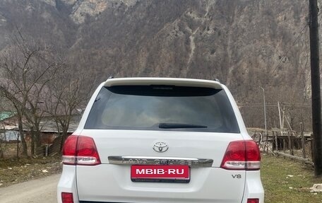 Toyota Land Cruiser 200, 2011 год, 3 900 000 рублей, 4 фотография