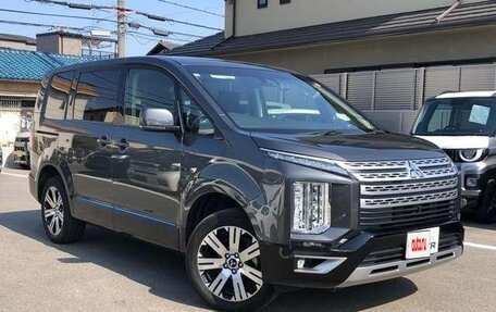 Mitsubishi Delica D:5 I, 2021 год, 2 636 000 рублей, 2 фотография