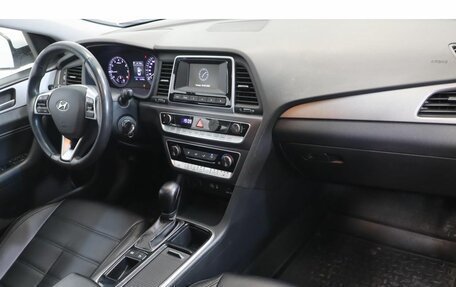 Hyundai Sonata VII, 2019 год, 1 849 000 рублей, 5 фотография