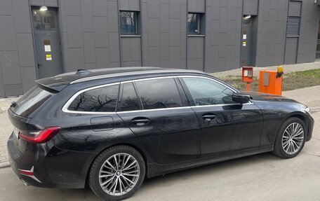 BMW 3 серия, 2019 год, 3 200 000 рублей, 4 фотография