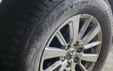 Mitsubishi Pajero Sport II рестайлинг, 2016 год, 3 000 000 рублей, 2 фотография