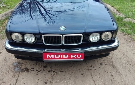 BMW 7 серия, 1988 год, 300 000 рублей, 1 фотография