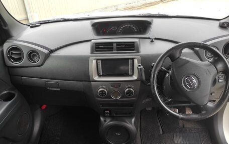 Toyota bB II рестайлинг, 2006 год, 850 000 рублей, 6 фотография