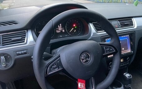 Skoda Rapid I, 2014 год, 1 100 000 рублей, 8 фотография