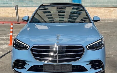 Mercedes-Benz S-Класс, 2024 год, 19 850 000 рублей, 3 фотография