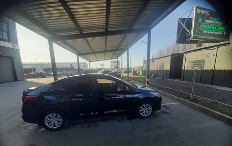 Hyundai Solaris II рестайлинг, 2021 год, 1 200 000 рублей, 4 фотография