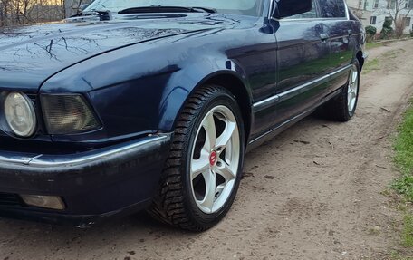 BMW 7 серия, 1988 год, 300 000 рублей, 16 фотография