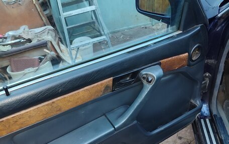 BMW 7 серия, 1988 год, 300 000 рублей, 17 фотография