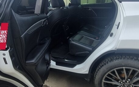 Lexus RX IV рестайлинг, 2017 год, 3 500 000 рублей, 4 фотография