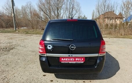 Opel Zafira B, 2011 год, 800 000 рублей, 2 фотография