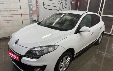 Renault Megane III, 2012 год, 645 000 рублей, 2 фотография