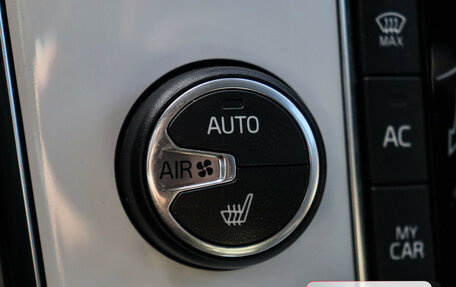 Volvo V40 II рестайлинг, 2014 год, 1 550 000 рублей, 12 фотография