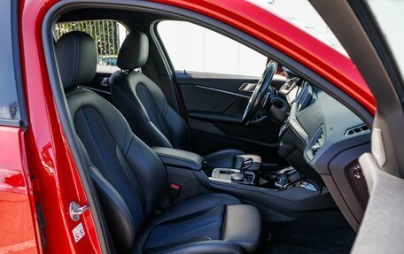 BMW 1 серия, 2020 год, 2 399 000 рублей, 11 фотография